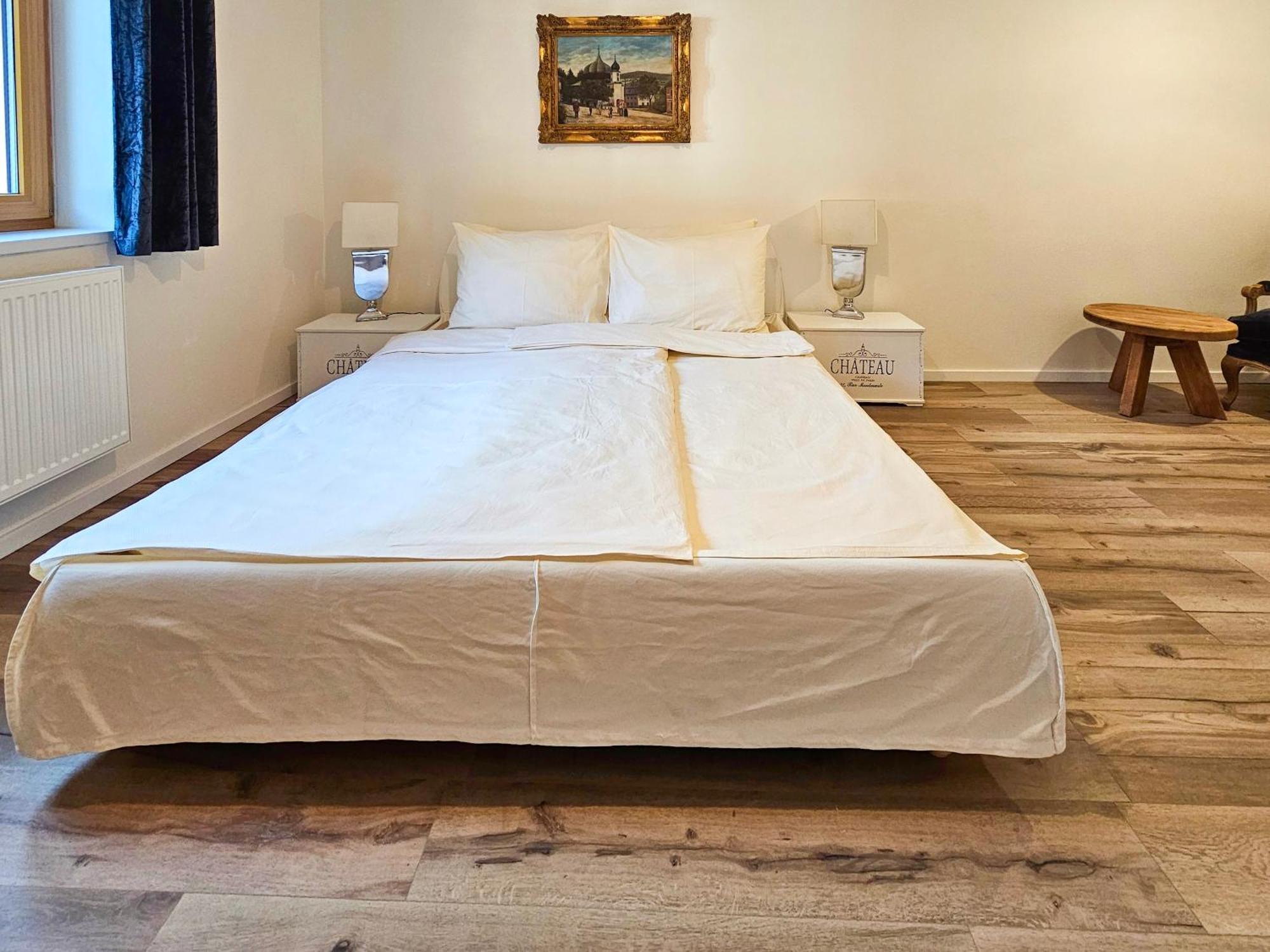 Klatovska Apartment *